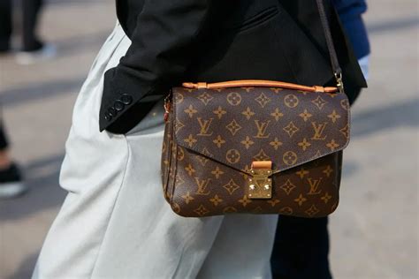 louis vuitton purses crossbody|best crossbody louis vuitton.